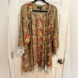 Floral Kimono style top- 3XL